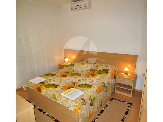 Apartments Mate Baška Voda Habitación foto